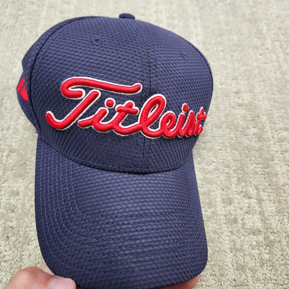 Titleist Golf Hat Mens ML Navy Blue Red Pro V1 FootJoy FJ Performance Fitted Cap